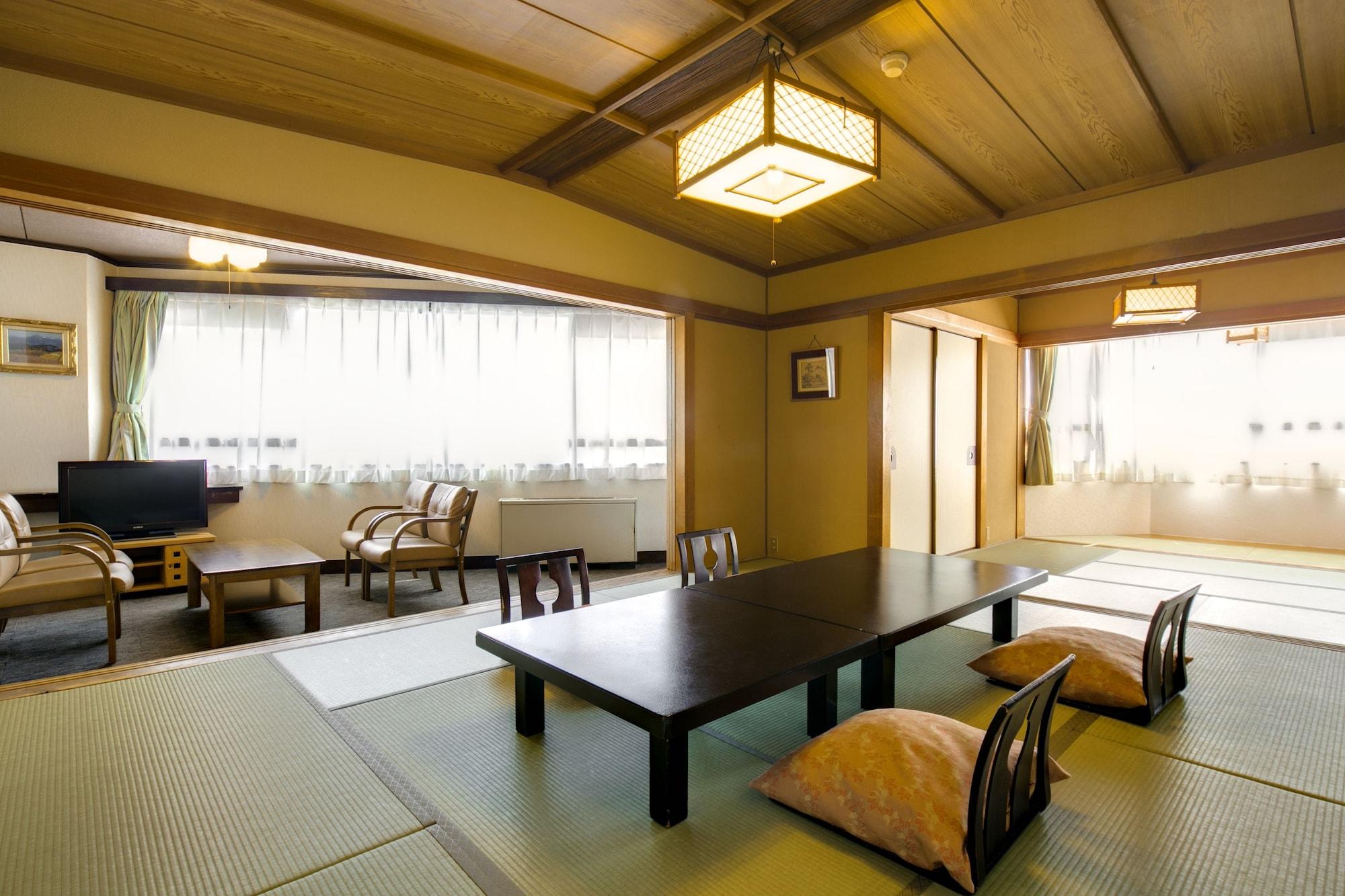 Hotel Shiroyama Югавара Экстерьер фото
