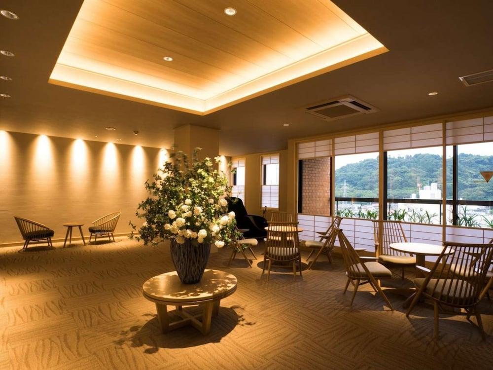 Hotel Shiroyama Югавара Экстерьер фото