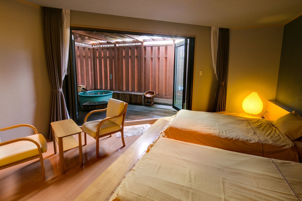 Hotel Shiroyama Югавара Экстерьер фото