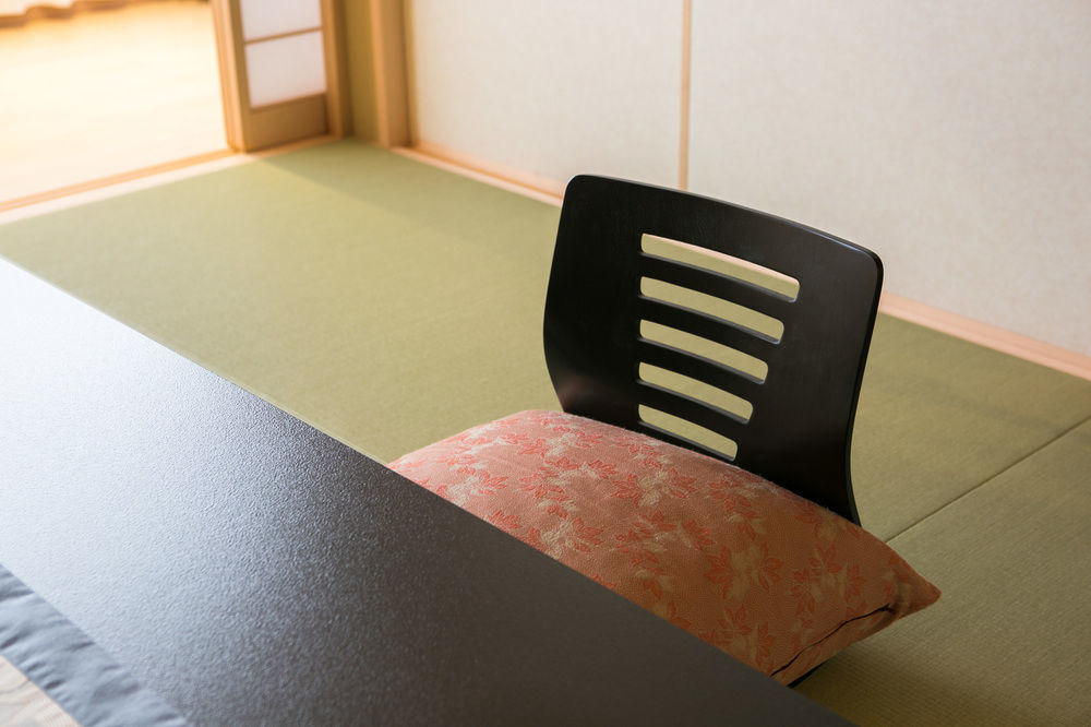 Hotel Shiroyama Югавара Экстерьер фото